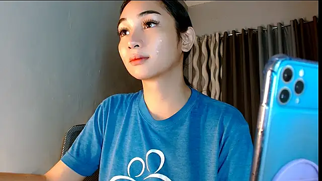 SweetLilly 18 online show from 07.04.26