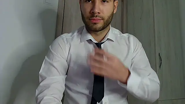 Snapshot of Justynn1 chatting on 01.28.25 Justynn1 online show from 01.28.25