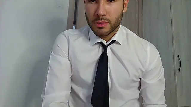 Snapshot of Justynn1 chatting on 03.13.25 Justynn1 online show from 03.13.25