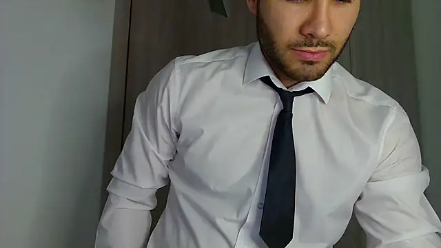 Snapshot of Justynn1 chatting on 04.26.26 Justynn1 online show from 04.26.26