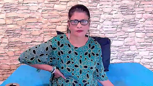 IndianAllure online show from 04.18.26