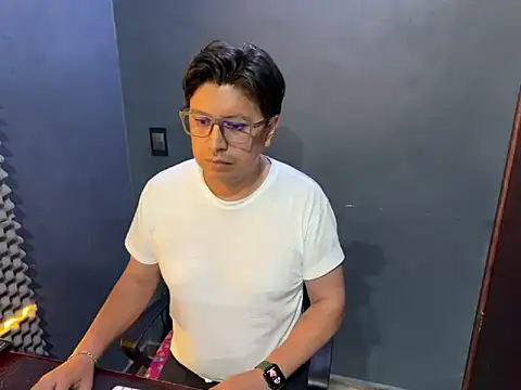 TheSantis online show from 03.14.25