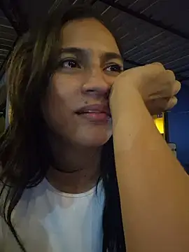 Snapshot of DAELAA chatting on 02.25.25 DAELAA online show from 02.25.25