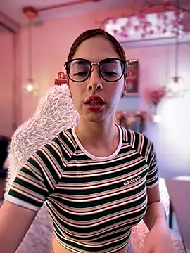 Zoe Bae online show from 10.09.25