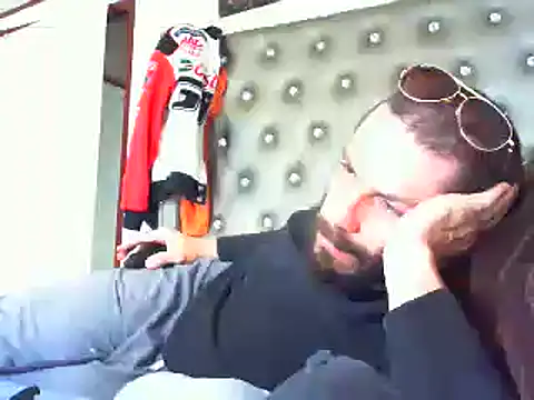 Sitonmyface2020xh online show from 03.05.25