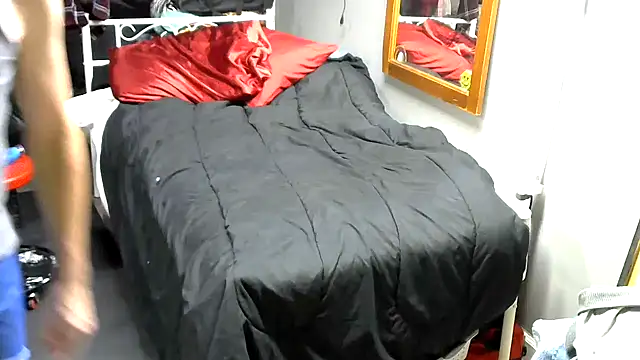 Snapshot of jjdirty6996 chatting on 11.29.25 jjdirty6996 online show from 11.29.25