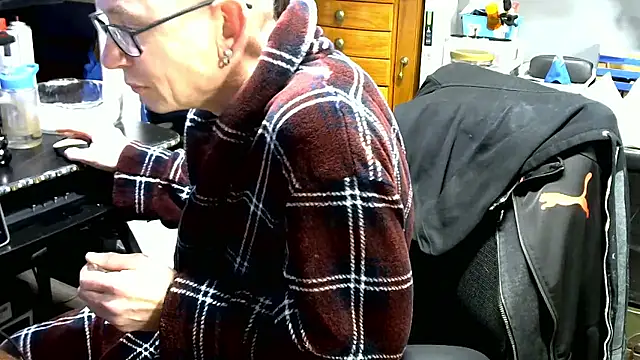 Snapshot of jjdirty6996 chatting on 01.16.26 jjdirty6996 online show from 01.16.26