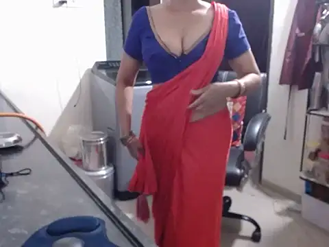 Snapshot of Indian_Rupali chatting on 01.28.25 Indian Rupali online show from 01.28.25