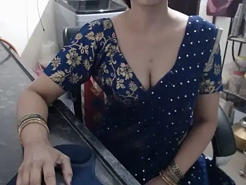 Snapshot of Indian_Rupali chatting on 02.05.25 Indian Rupali online show from 02.05.25