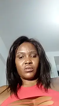 Snapshot of BigButtGodess chatting on 12.17.24 BigButtGodess online show from 12.17.24