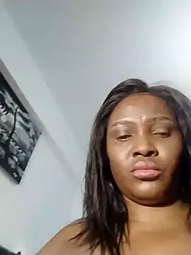 Snapshot of BigButtGodess chatting on 12.20.24 BigButtGodess online show from 12.20.24