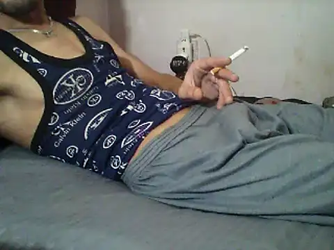 Snapshot of sami883 chatting on 10.10.25 sami883 online show from 10.10.25