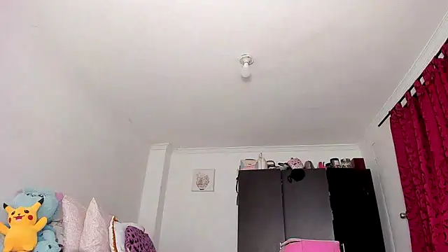 AlondraDiossa03 online show from 12.18.24