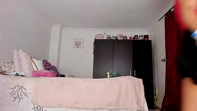 AlondraDiossa03 online show from 12.23.24