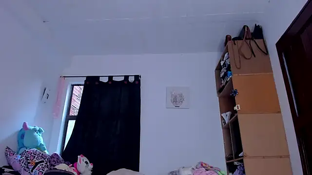 AlondraDiossa03 online show from 10.27.25