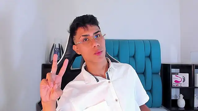 AlanNaughty online show from 02.05.25