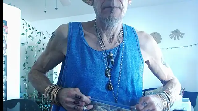 mycock2474u online show from 03.02.25