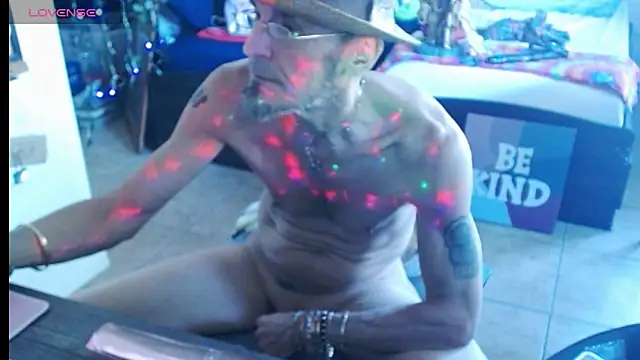 mycock2474u online show from 03.17.25