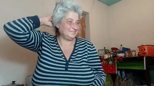 Snapshot of ExquisiteMature chatting on 01.08.25 ExquisiteMature online show from 01.08.25
