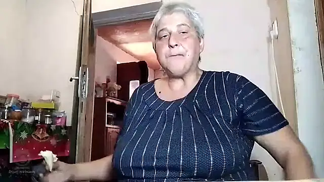 Snapshot of ExquisiteMature chatting on 09.24.25 ExquisiteMature online show from 09.24.25