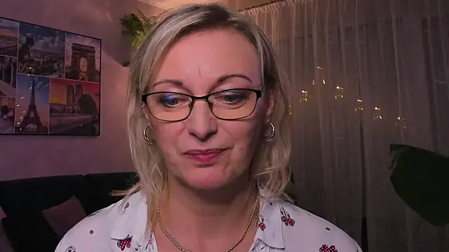 vanessa chat online show from 12.10.24