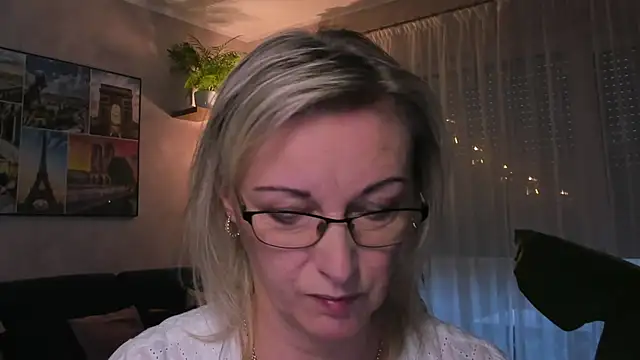 vanessa chat online show from 12.11.24