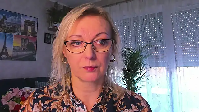 vanessa chat online show from 11.05.25