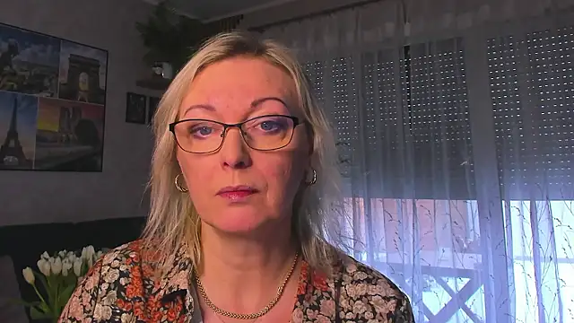 vanessa chat online show from 01.08.26