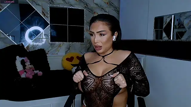 Snapshot of mistress_meryem chatting on 09.21.25 mistress meryem online show from 09.21.25