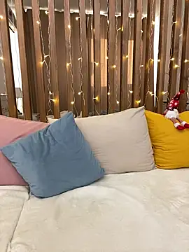 HotyWinter online show from 01.02.25