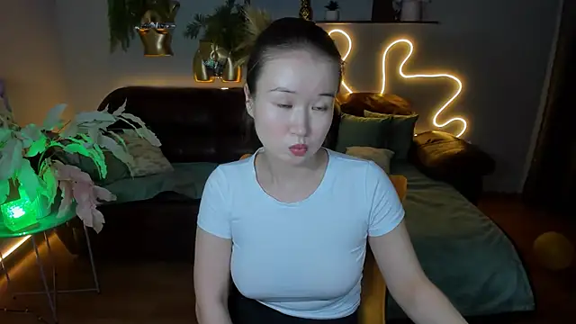 PollyOcean online show from 12.19.24