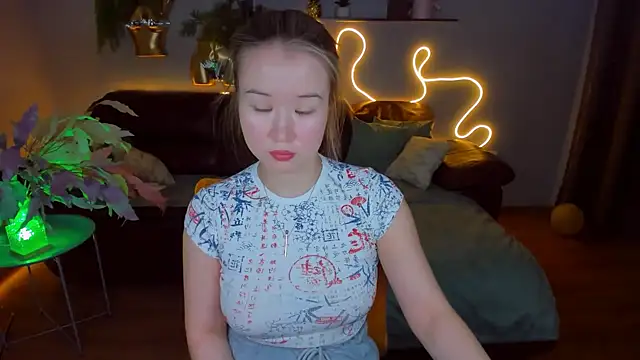 PollyOcean online show from 01.06.25