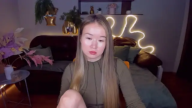 PollyOcean online show from 02.15.25