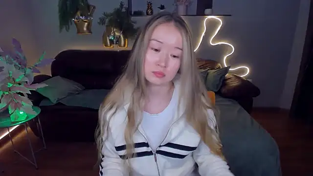 PollyOcean online show from 03.05.25