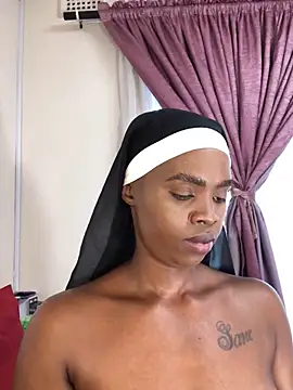 Snapshot of LuciousLips96 chatting on 03.09.25 LuciousLips96 online show from 03.09.25