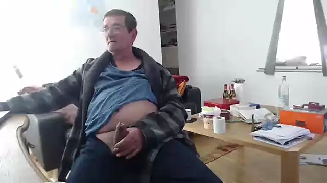 Snapshot of silvio-aus-luzern-CH chatting on 03.14.26 silvio-aus-luzern-CH online show from 03.14.26