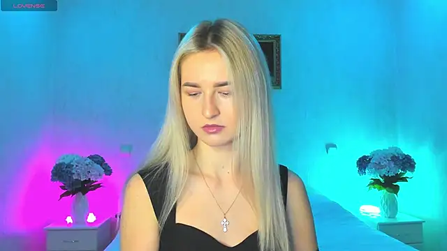 AnnaCarrera online show from 12.17.24