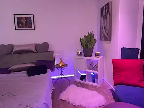 TiffanyRoxx online show from 02.18.25
