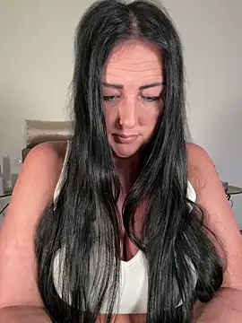 TiffanyRoxx online show from 02.24.25