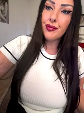 TiffanyRoxx online show from 11.17.25