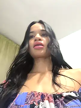 secretgreisy  online show from 10.26.25