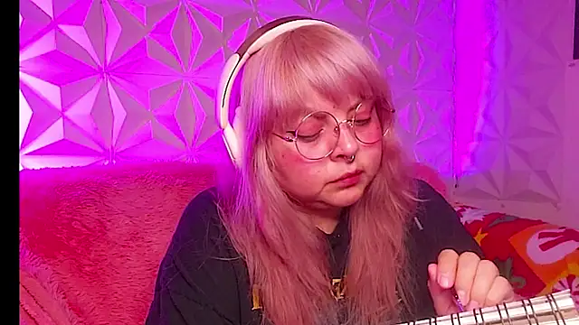 Satyn doll online show from 01.18.26