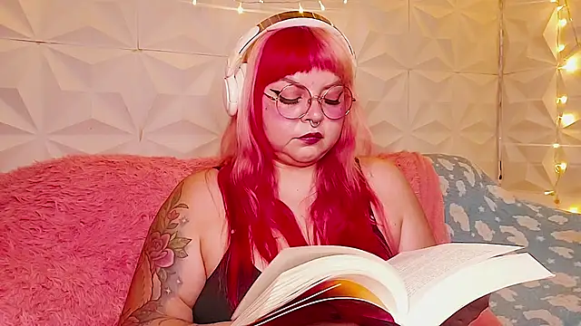 Snapshot of Satyn_doll chatting on 07.05.26 Satyn doll online show from 07.05.26