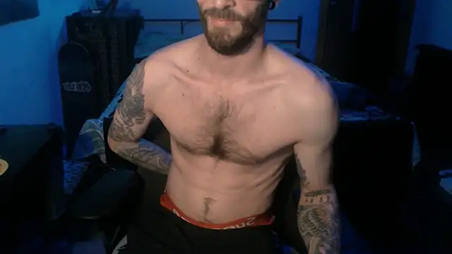 SexxxyLouis online show from 12.30.24