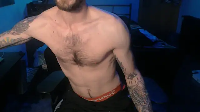 SexxxyLouis online show from 12.30.24
