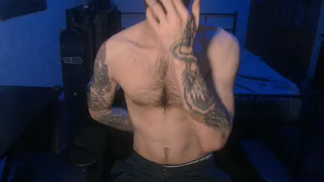SexxxyLouis online show from 01.05.25
