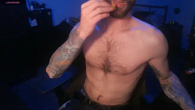 SexxxyLouis online show from 10.03.25