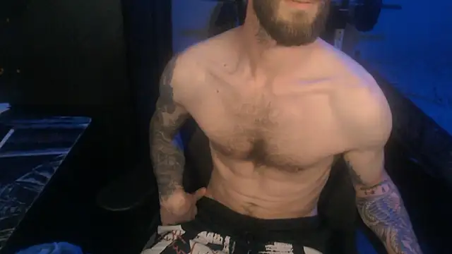 Snapshot of SexxxyLouis chatting on 05.23.26 SexxxyLouis online show from 05.23.26