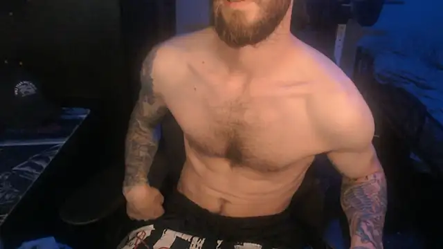 Snapshot of SexxxyLouis chatting on 05.24.26 SexxxyLouis online show from 05.24.26