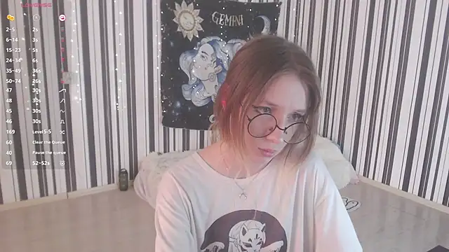  Hanna Moon  online show from 09.13.25